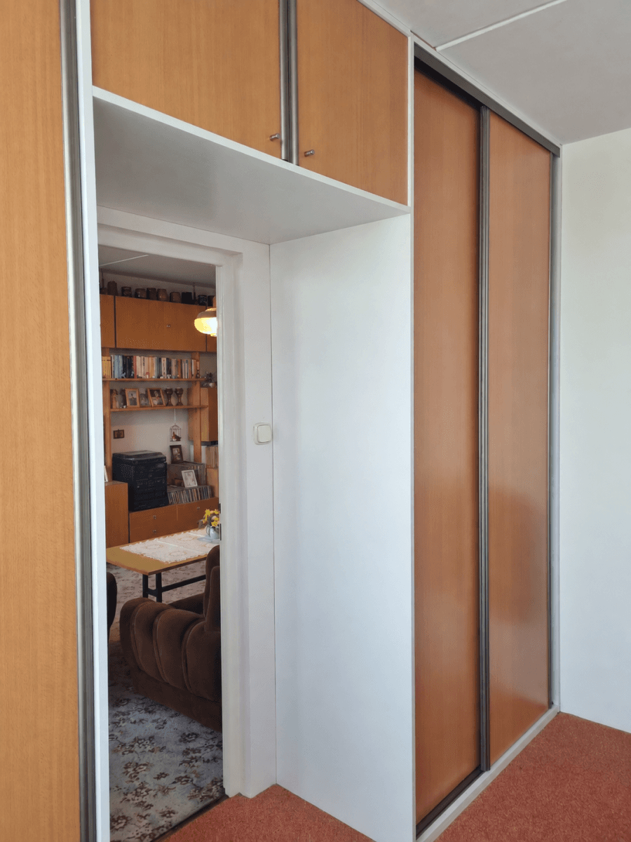 Prodej bytu 3+1 74 m², Vítězná, Karlovy Vary, Karlovarský kraj Prodej bytu 3+1 74 m², Vítězná, Karlovy Vary, Karlovarský kraj