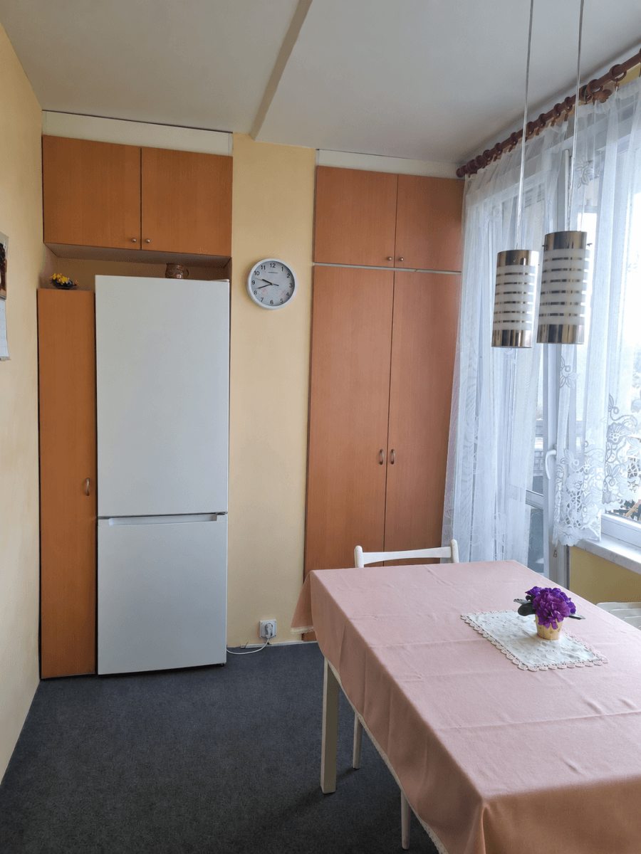 Prodej bytu 3+1 74 m², Vítězná, Karlovy Vary, Karlovarský kraj Prodej bytu 3+1 74 m², Vítězná, Karlovy Vary, Karlovarský kraj