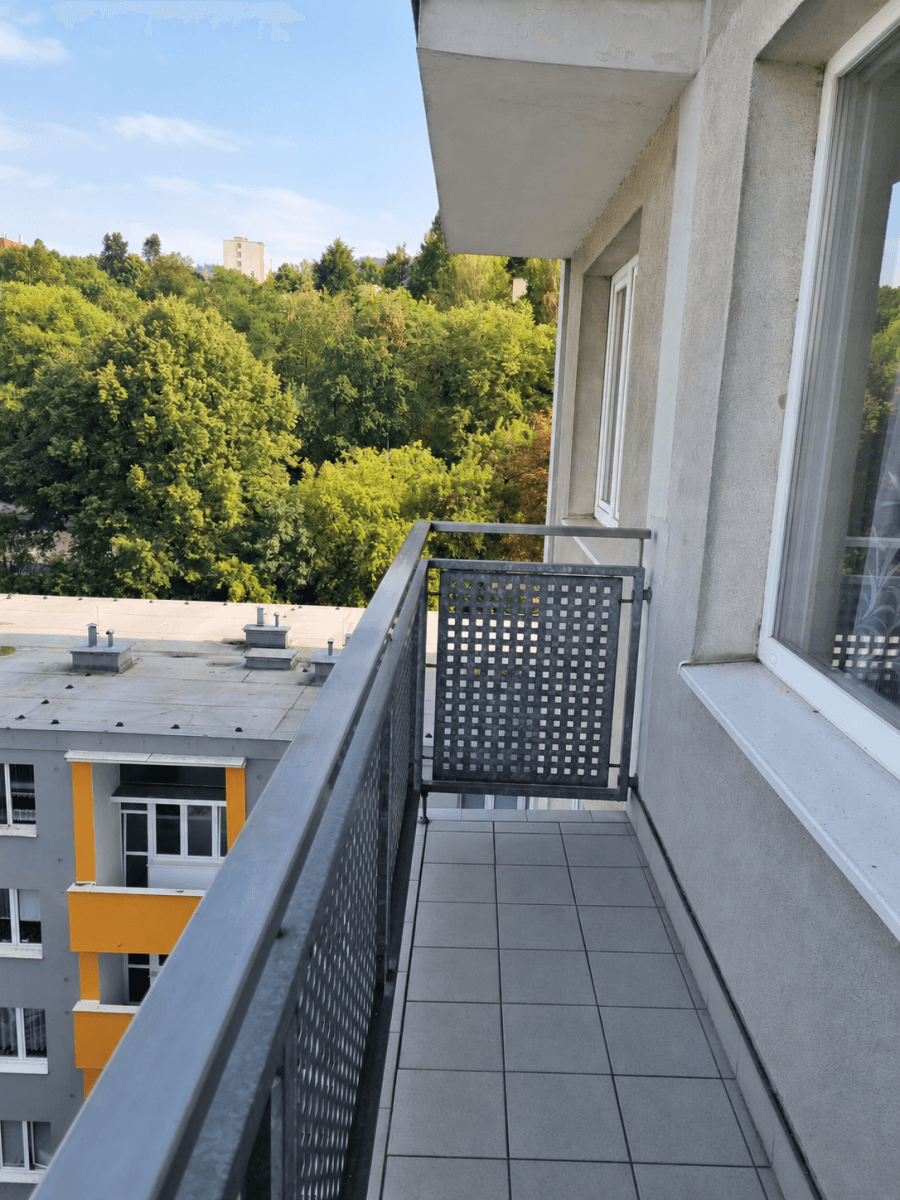 Prodej bytu 3+1 74 m², Vítězná, Karlovy Vary, Karlovarský kraj Prodej bytu 3+1 74 m², Vítězná, Karlovy Vary, Karlovarský kraj