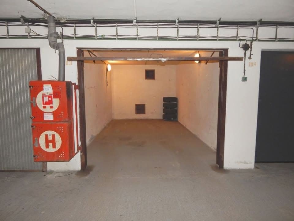 Prodej garáže 16 m², Majerníkova, Karlova Ves, Bratislavský kraj Prodej garáže 16 m², Majerníkova, Karlova Ves, Bratislavský kraj