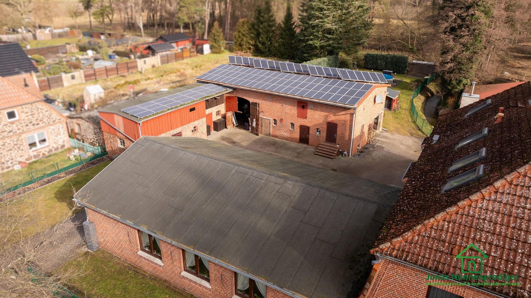 Prodej domu 446 m², pozemek 8.068 m², Am Krullengraben 1, Ludwigslust, Mecklenburg-Vorpommern Prodej domu 446 m², pozemek 8.068 m², Am Krullengraben 1, Ludwigslust, Mecklenburg-Vorpommern