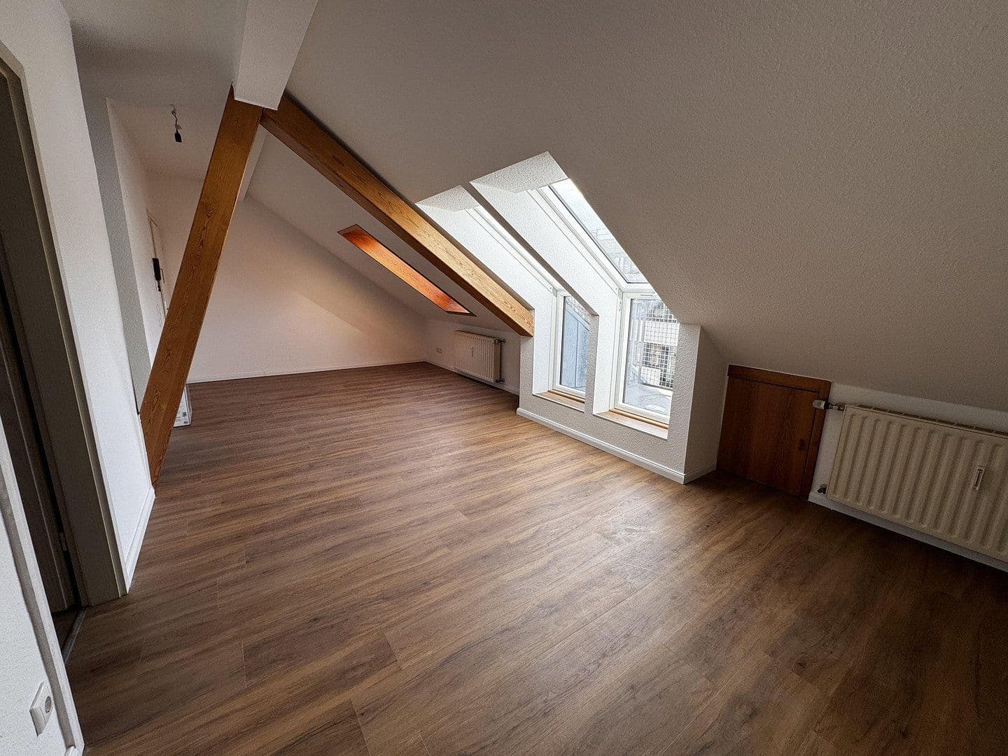 Pronájem bytu 1+kk 60 m², Theaterstr. 71, Cáchy, Severní Porýní-Vestfálsko Pronájem bytu 1+kk 60 m², Theaterstr. 71, Cáchy, Severní Porýní-Vestfálsko
