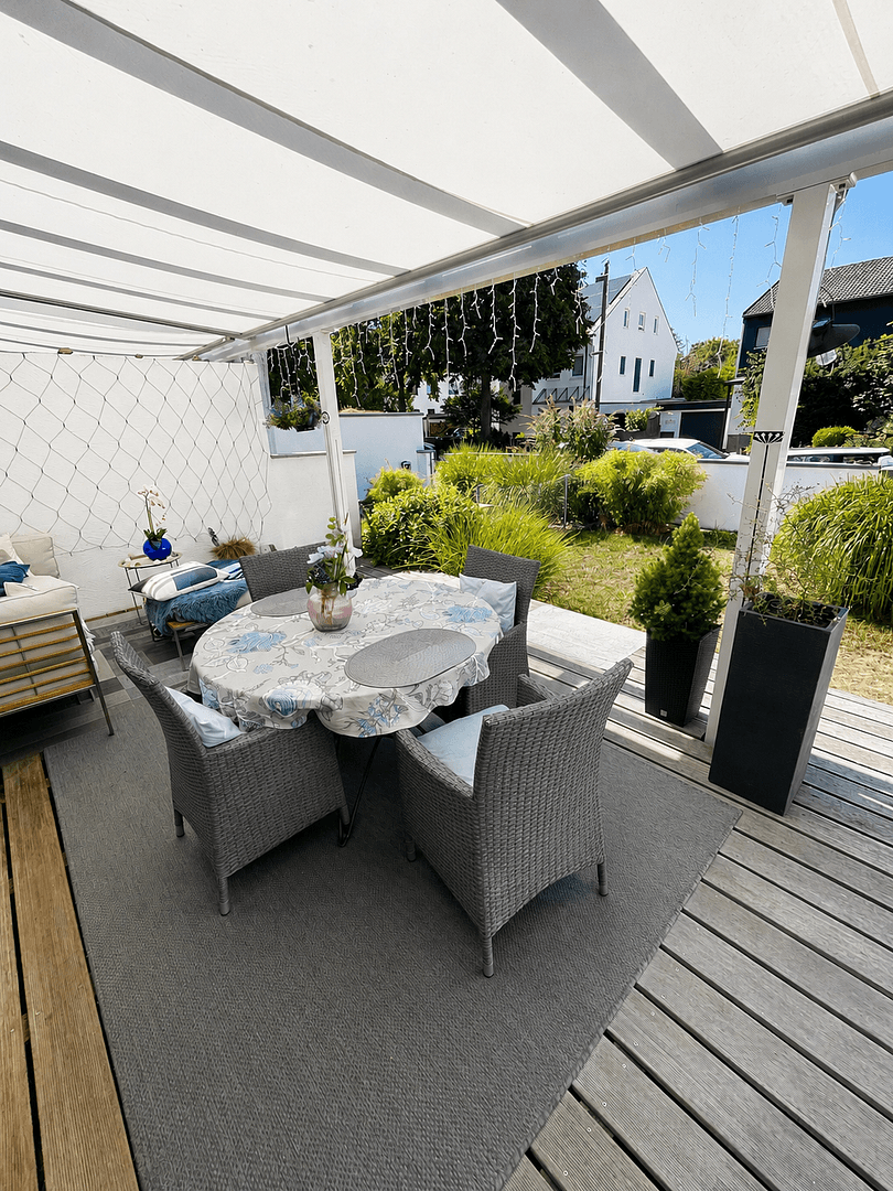 Prodej domu 145 m², pozemek 419 m², Dr.-Troll-Straße 7, Gröbenzell, Bavorsko Prodej domu 145 m², pozemek 419 m², Dr.-Troll-Straße 7, Gröbenzell, Bavorsko