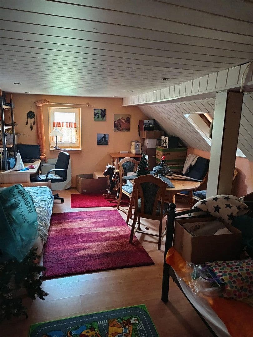 Prodej domu 120 m², pozemek 390 m², Ringstraße 4, Herren-Sulzbach, Porýní-Falc Prodej domu 120 m², pozemek 390 m², Ringstraße 4, Herren-Sulzbach, Porýní-Falc