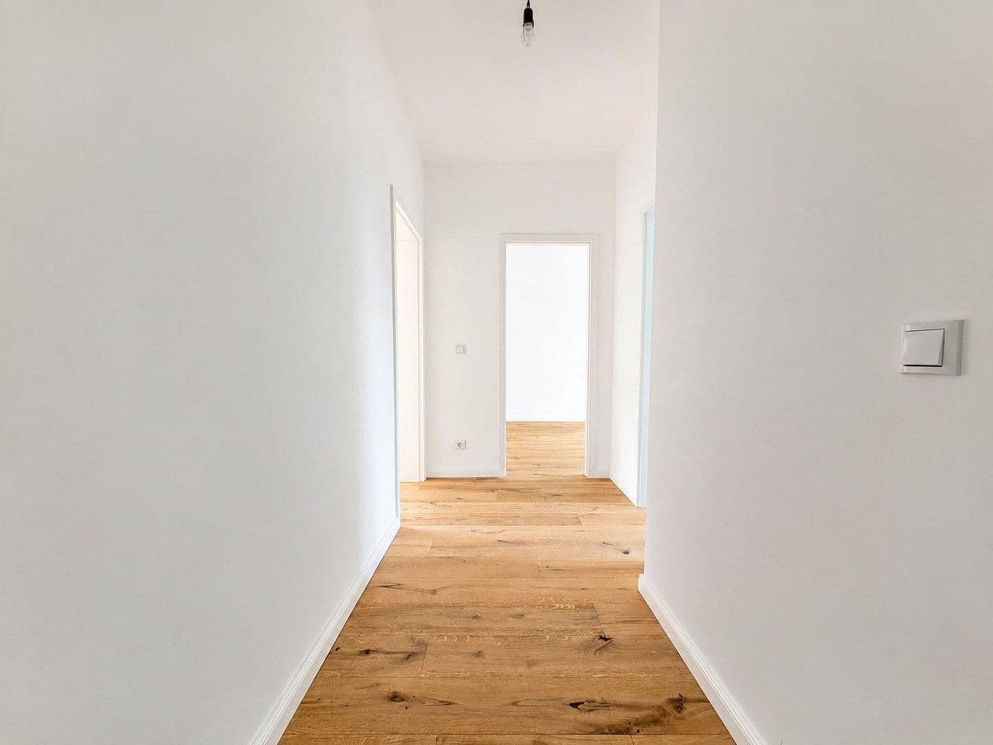 Prodej bytu 2+1 46 m², Simpsonweg 1, Berlin, Berlín Prodej bytu 2+1 46 m², Simpsonweg 1, Berlin, Berlín