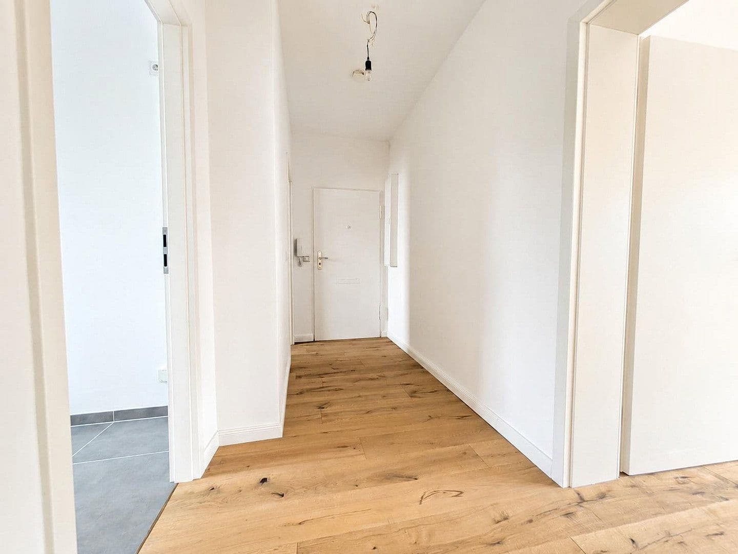 Prodej bytu 2+1 46 m², Simpsonweg 1, Berlin, Berlín Prodej bytu 2+1 46 m², Simpsonweg 1, Berlin, Berlín