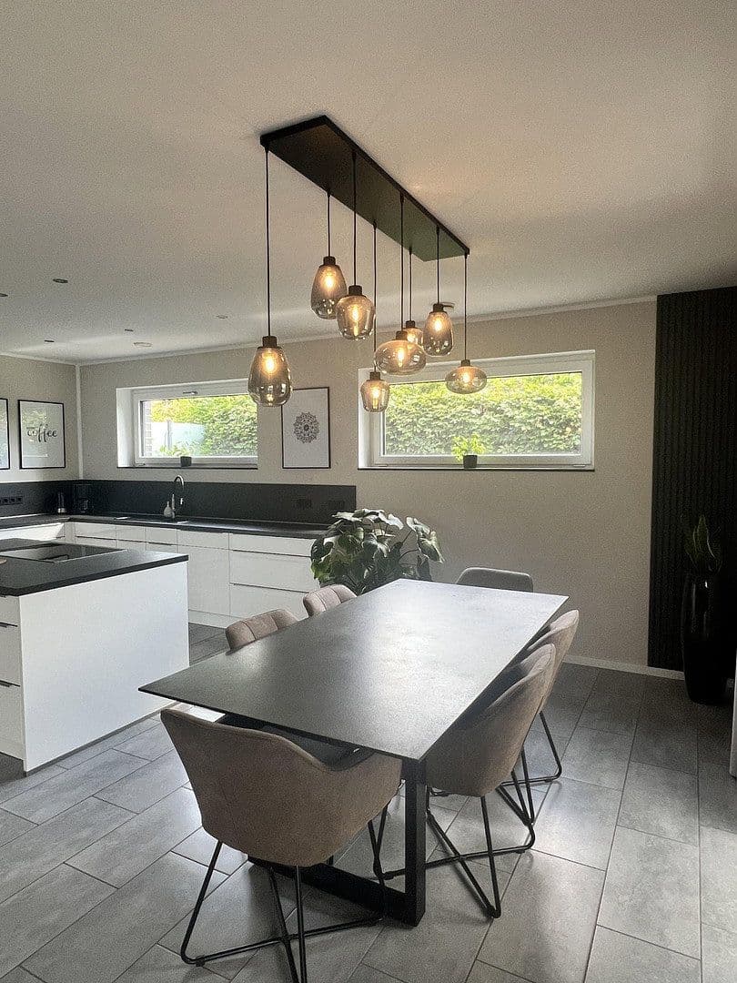 Prodej domu 140 m², pozemek 841 m², Ahlden, Dolní Sasko Prodej domu 140 m², pozemek 841 m², Ahlden, Dolní Sasko