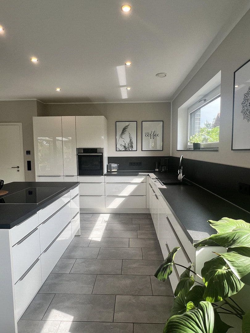 Prodej domu 140 m², pozemek 841 m², Ahlden, Dolní Sasko Prodej domu 140 m², pozemek 841 m², Ahlden, Dolní Sasko