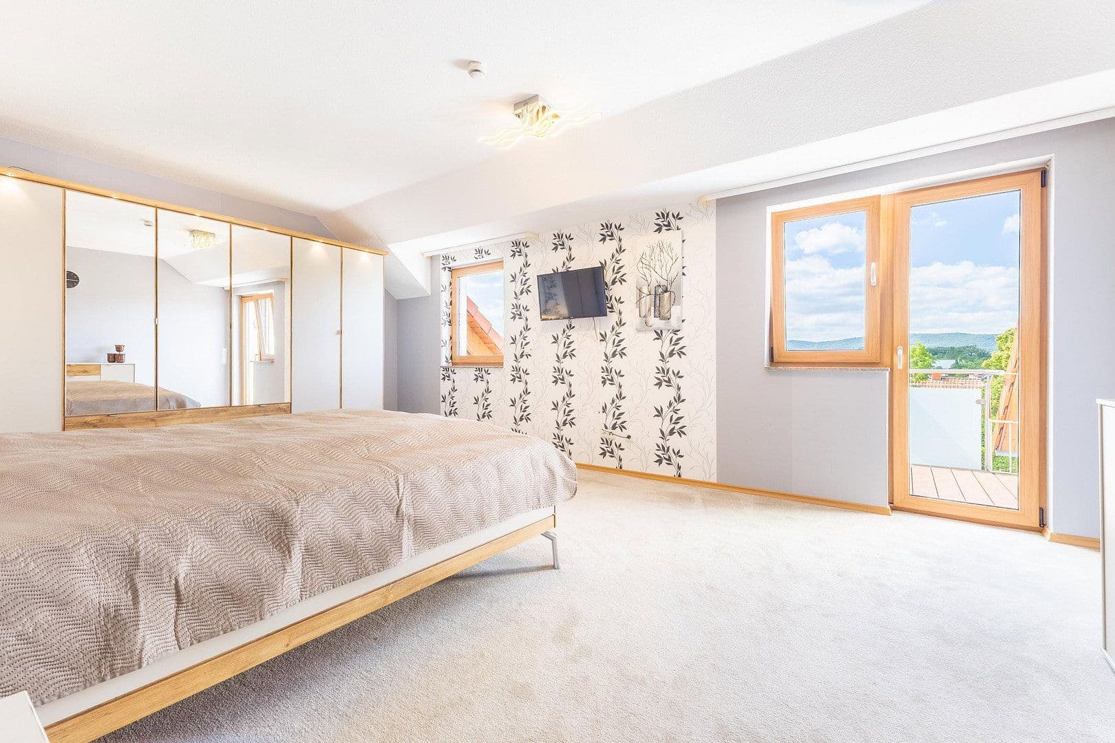Prodej domu 168 m², pozemek 723 m², Baunatal, Hessen Prodej domu 168 m², pozemek 723 m², Baunatal, Hessen