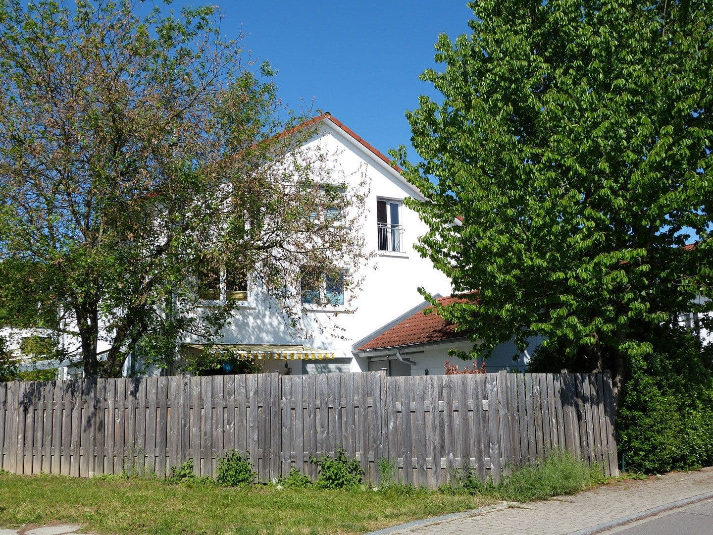 Prodej domu 176 m², pozemek 371 m², Lörrach, Bádensko-Württembersko Prodej domu 176 m², pozemek 371 m², Lörrach, Bádensko-Württembersko
