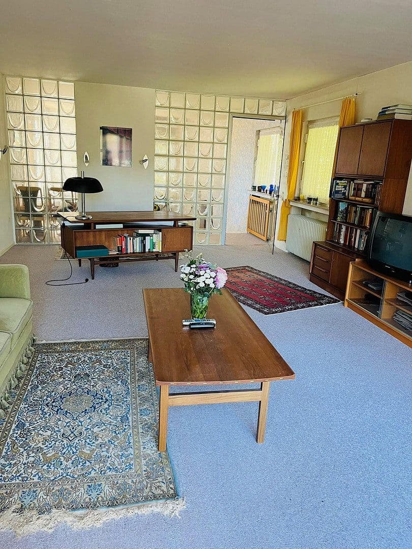 Prodej domu 241 m², pozemek 560 m², Köln, Severní Porýní-Vestfálsko Prodej domu 241 m², pozemek 560 m², Köln, Severní Porýní-Vestfálsko
