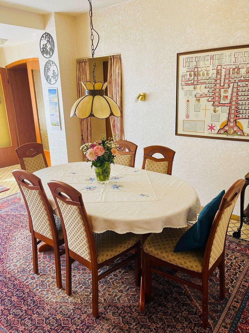 Prodej domu 241 m², pozemek 560 m², Köln, Severní Porýní-Vestfálsko Prodej domu 241 m², pozemek 560 m², Köln, Severní Porýní-Vestfálsko
