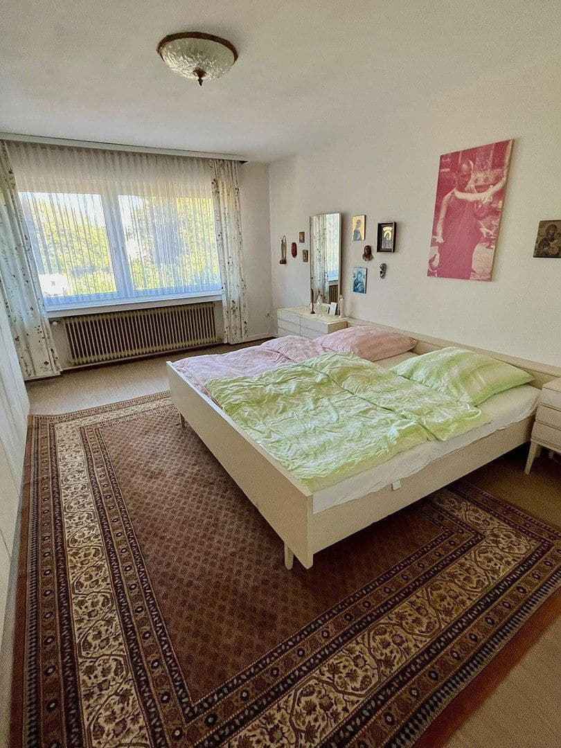 Prodej domu 241 m², pozemek 560 m², Köln, Severní Porýní-Vestfálsko Prodej domu 241 m², pozemek 560 m², Köln, Severní Porýní-Vestfálsko