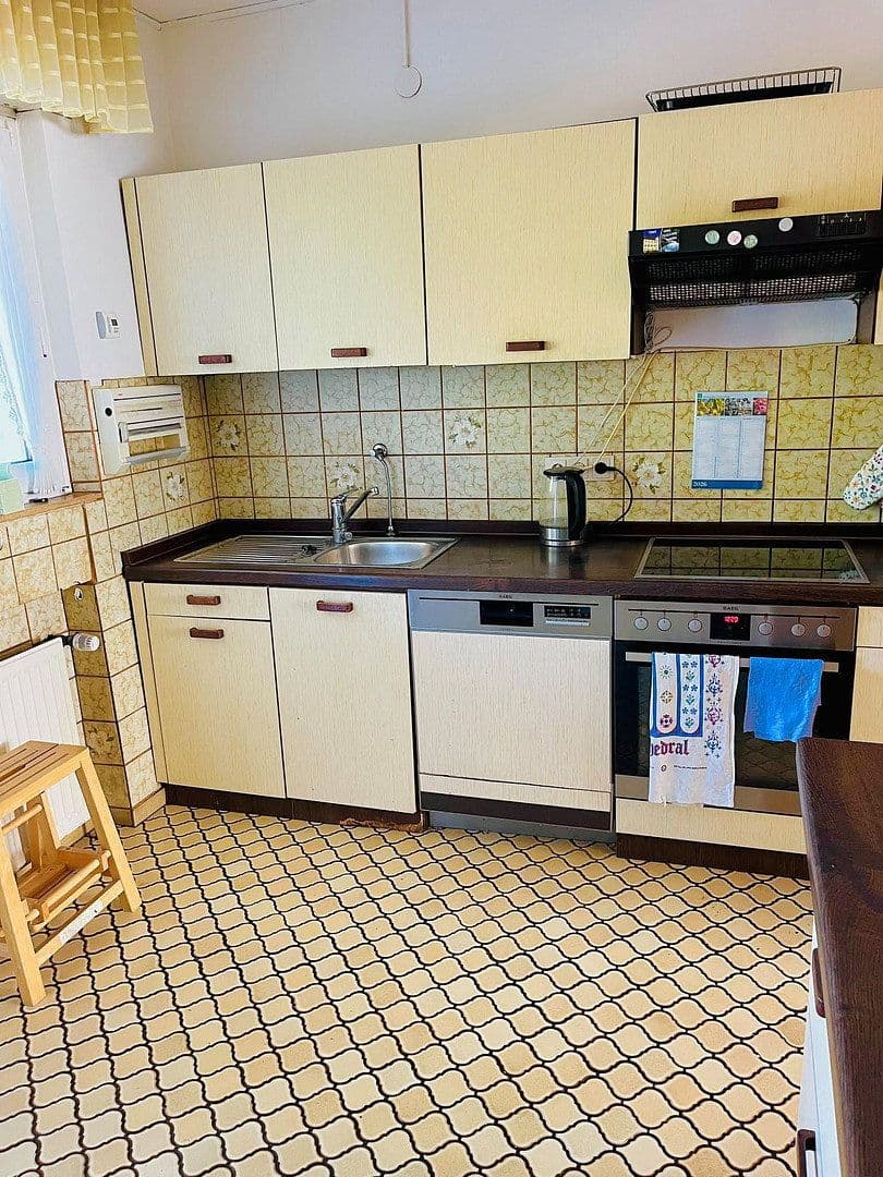 Prodej domu 241 m², pozemek 560 m², Köln, Severní Porýní-Vestfálsko Prodej domu 241 m², pozemek 560 m², Köln, Severní Porýní-Vestfálsko