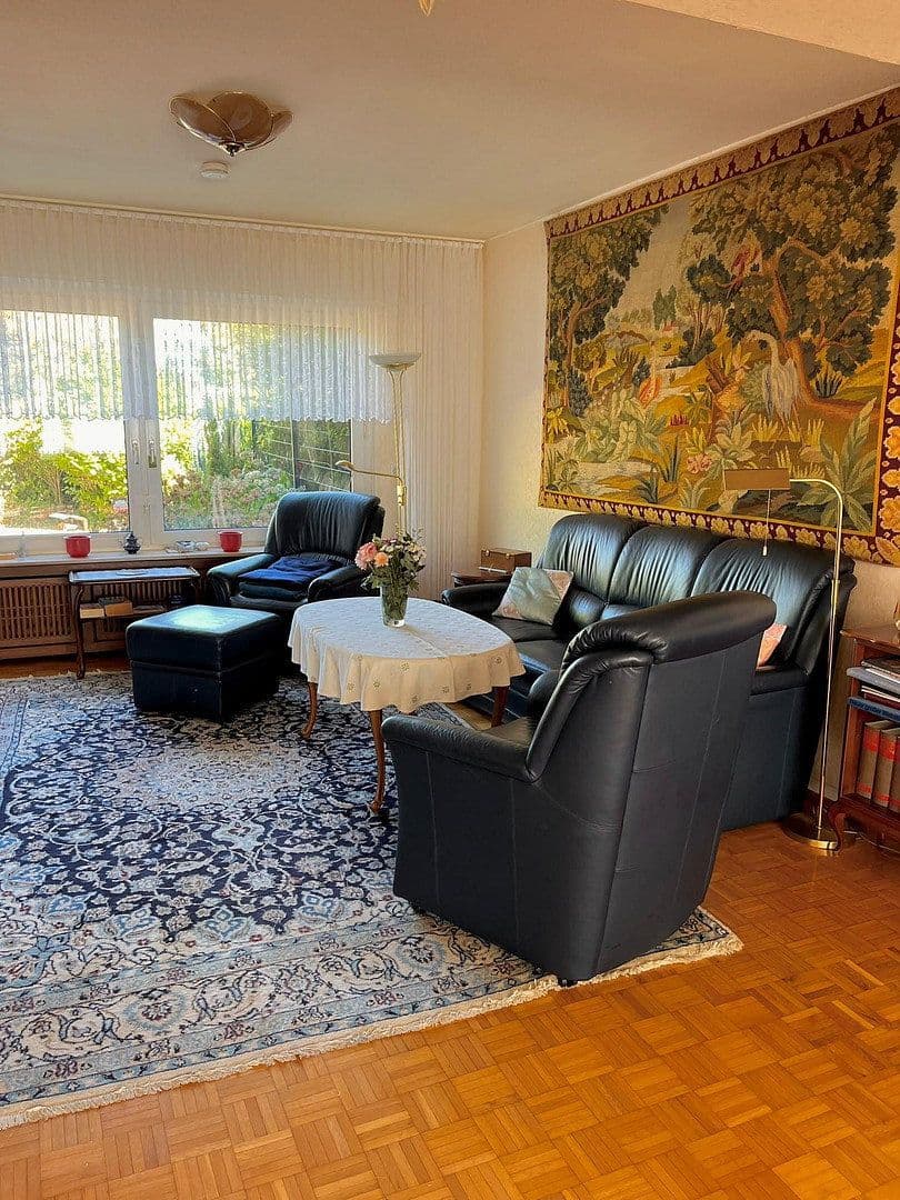 Prodej domu 241 m², pozemek 560 m², Köln, Severní Porýní-Vestfálsko Prodej domu 241 m², pozemek 560 m², Köln, Severní Porýní-Vestfálsko