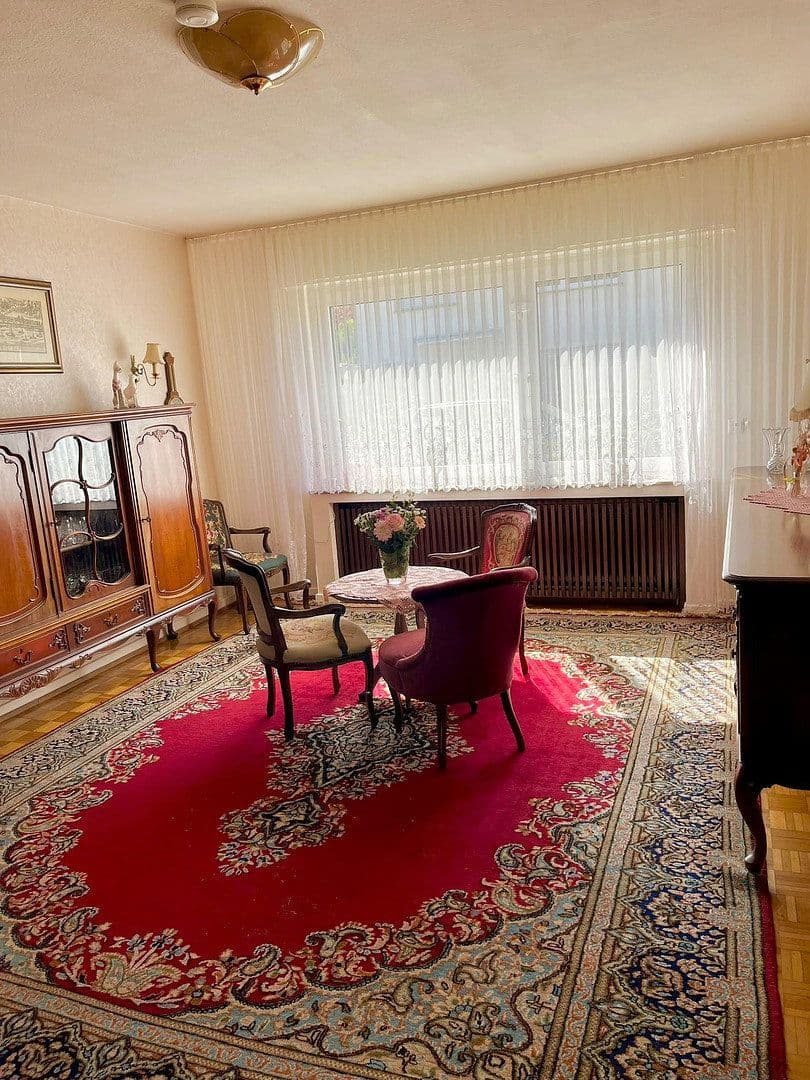 Prodej domu 241 m², pozemek 560 m², Köln, Severní Porýní-Vestfálsko Prodej domu 241 m², pozemek 560 m², Köln, Severní Porýní-Vestfálsko