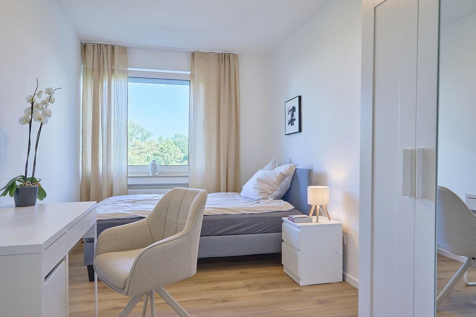 Pronájem bytu 1+1 15 m², Freischützstr. 113, München, Bavorsko Pronájem bytu 1+1 15 m², Freischützstr. 113, München, Bavorsko