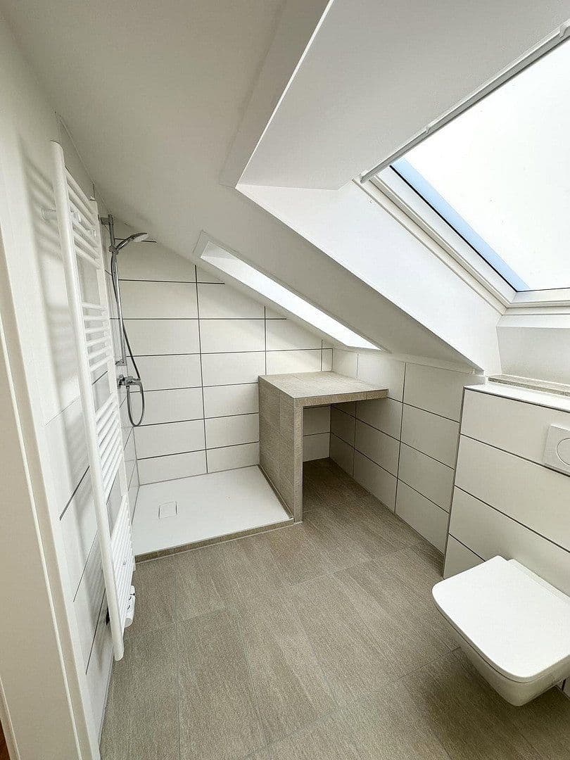 Pronájem bytu 2+1 60 m², Korntal-Münchingen, Bádensko-Württembersko Pronájem bytu 2+1 60 m², Korntal-Münchingen, Bádensko-Württembersko