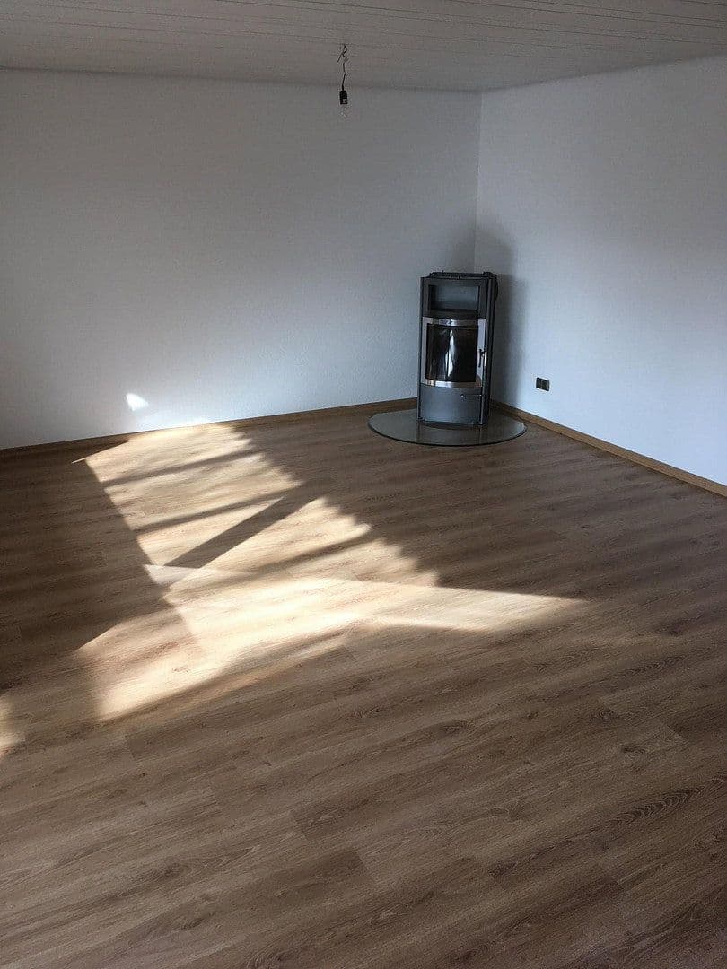 Pronájem domu 170 m², pozemek 270 m², Neu-Ulm, Bavorsko Pronájem domu 170 m², pozemek 270 m², Neu-Ulm, Bavorsko