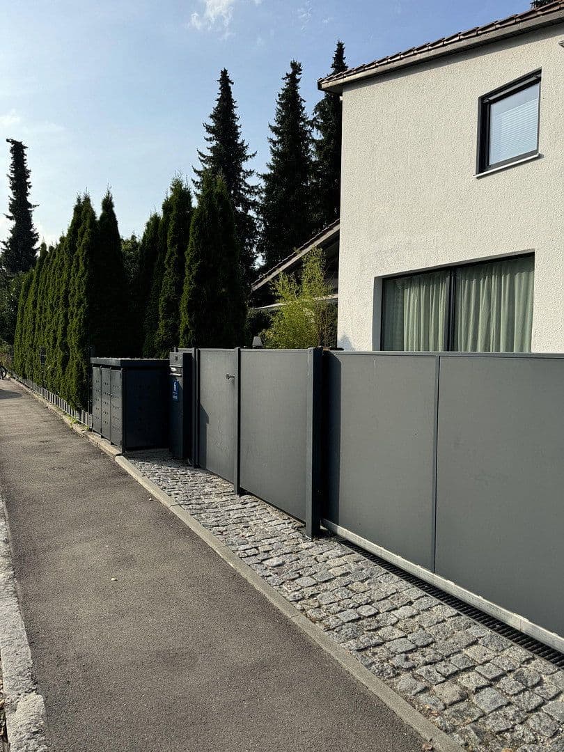 Prodej domu 190 m², pozemek 500 m², München, Bavorsko Prodej domu 190 m², pozemek 500 m², München, Bavorsko