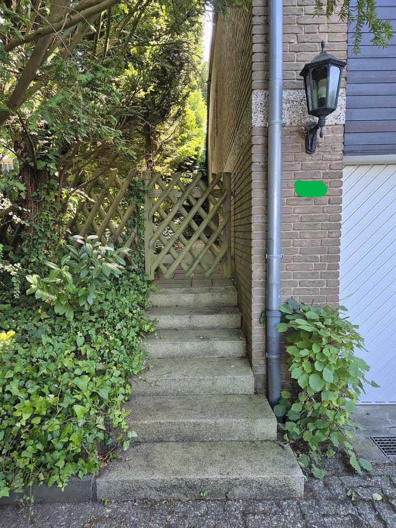 Prodej domu 225 m², pozemek 1.150 m², Bad Nenndorf, Dolní Sasko Prodej domu 225 m², pozemek 1.150 m², Bad Nenndorf, Dolní Sasko
