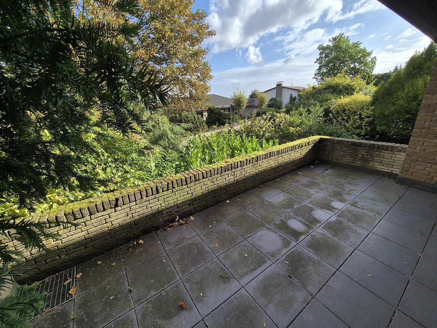 Prodej domu 225 m², pozemek 1.150 m², Bad Nenndorf, Dolní Sasko Prodej domu 225 m², pozemek 1.150 m², Bad Nenndorf, Dolní Sasko