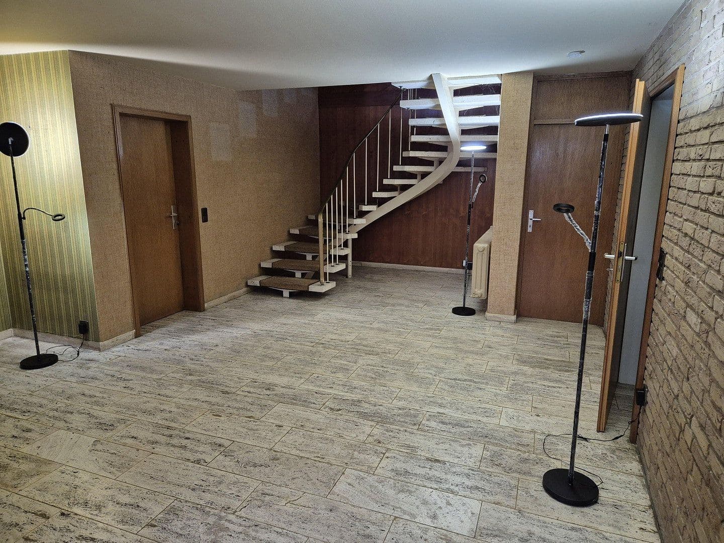 Prodej domu 225 m², pozemek 1.150 m², Bad Nenndorf, Dolní Sasko Prodej domu 225 m², pozemek 1.150 m², Bad Nenndorf, Dolní Sasko