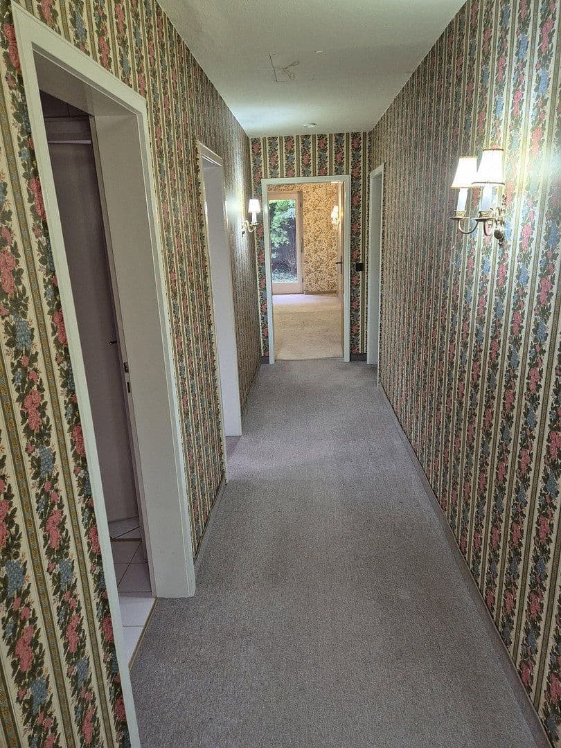 Prodej domu 225 m², pozemek 1.150 m², Bad Nenndorf, Dolní Sasko Prodej domu 225 m², pozemek 1.150 m², Bad Nenndorf, Dolní Sasko