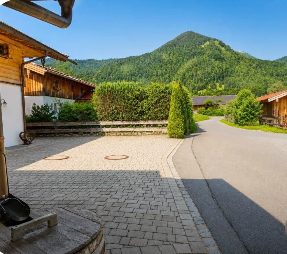 Prodej domu 225 m², pozemek 680 m², Kreuth, Bavorsko Prodej domu 225 m², pozemek 680 m², Kreuth, Bavorsko