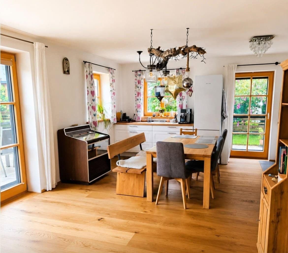 Prodej domu 225 m², pozemek 680 m², Kreuth, Bavorsko Prodej domu 225 m², pozemek 680 m², Kreuth, Bavorsko