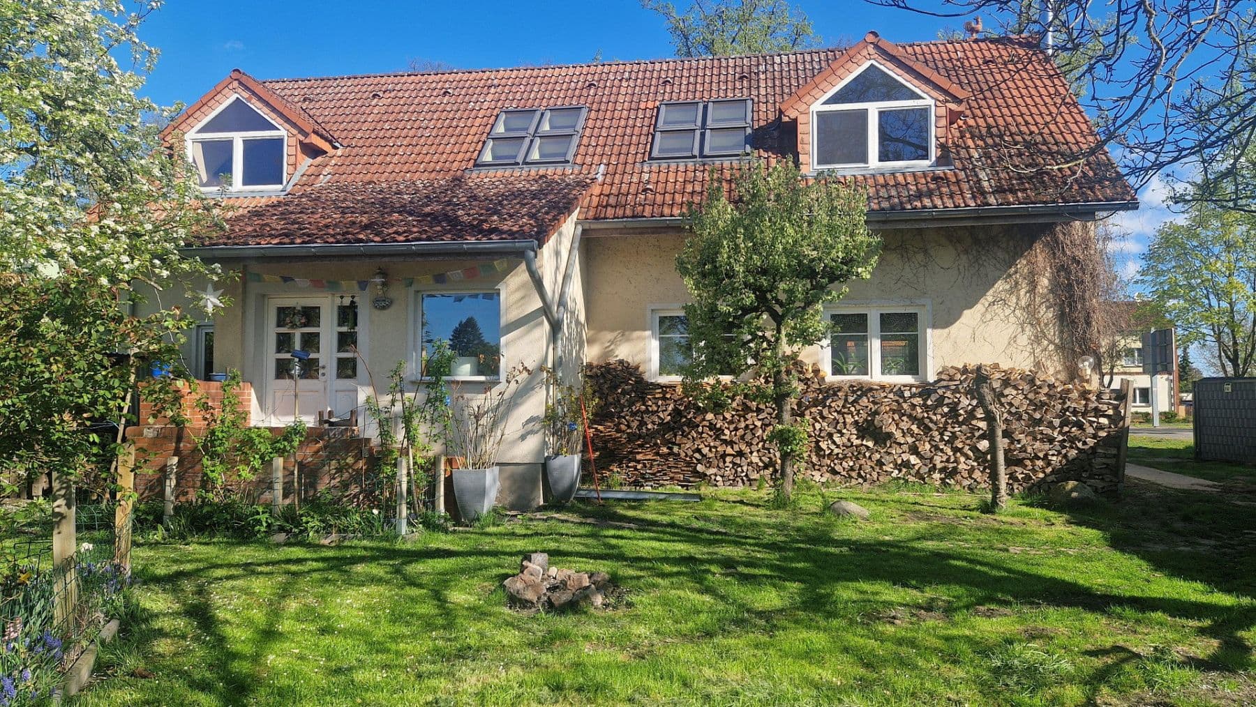 Prodej domu 160 m², pozemek 633 m², Hauptstr. 14, Oranienburg, Braniborsko Prodej domu 160 m², pozemek 633 m², Hauptstr. 14, Oranienburg, Braniborsko