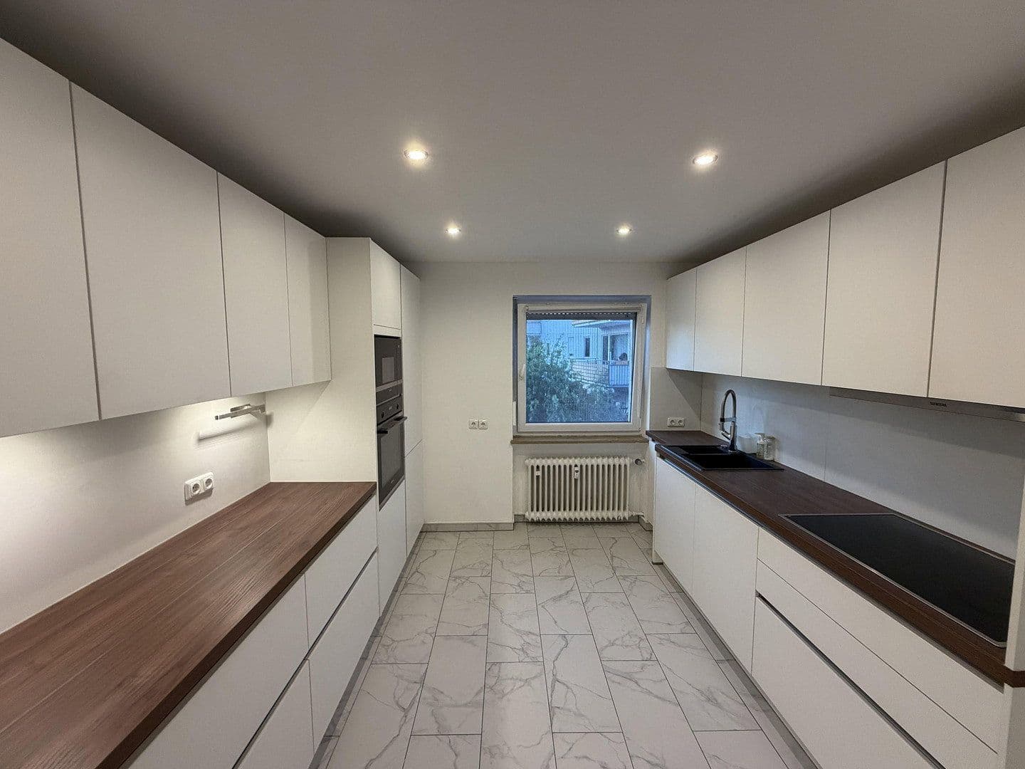 Pronájem bytu 4+1 101 m², Nürnberg, Bavorsko Pronájem bytu 4+1 101 m², Nürnberg, Bavorsko