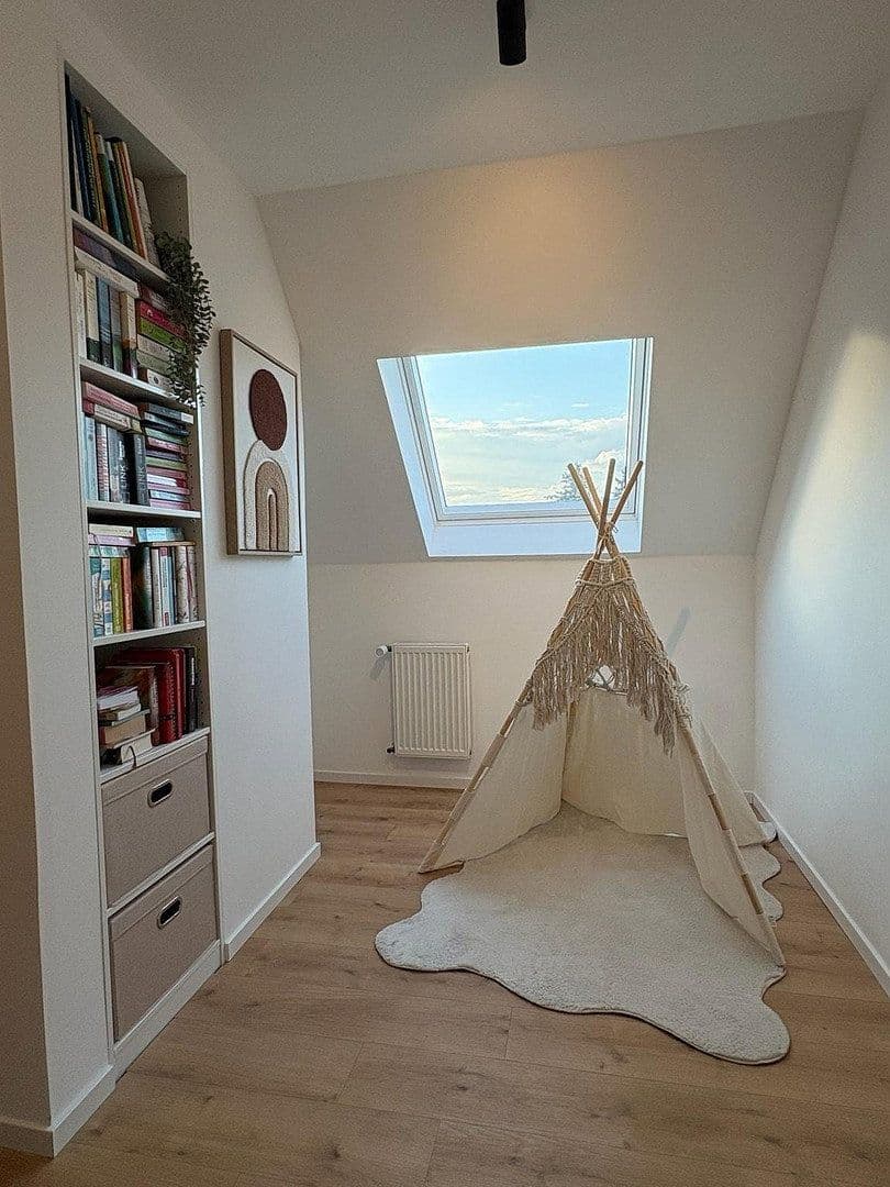 Prodej domu 138 m², pozemek 1.077 m², Schulzendorf, Braniborsko Prodej domu 138 m², pozemek 1.077 m², Schulzendorf, Braniborsko