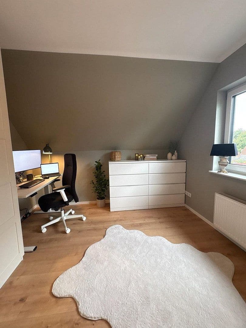 Prodej domu 138 m², pozemek 1.077 m², Schulzendorf, Braniborsko Prodej domu 138 m², pozemek 1.077 m², Schulzendorf, Braniborsko