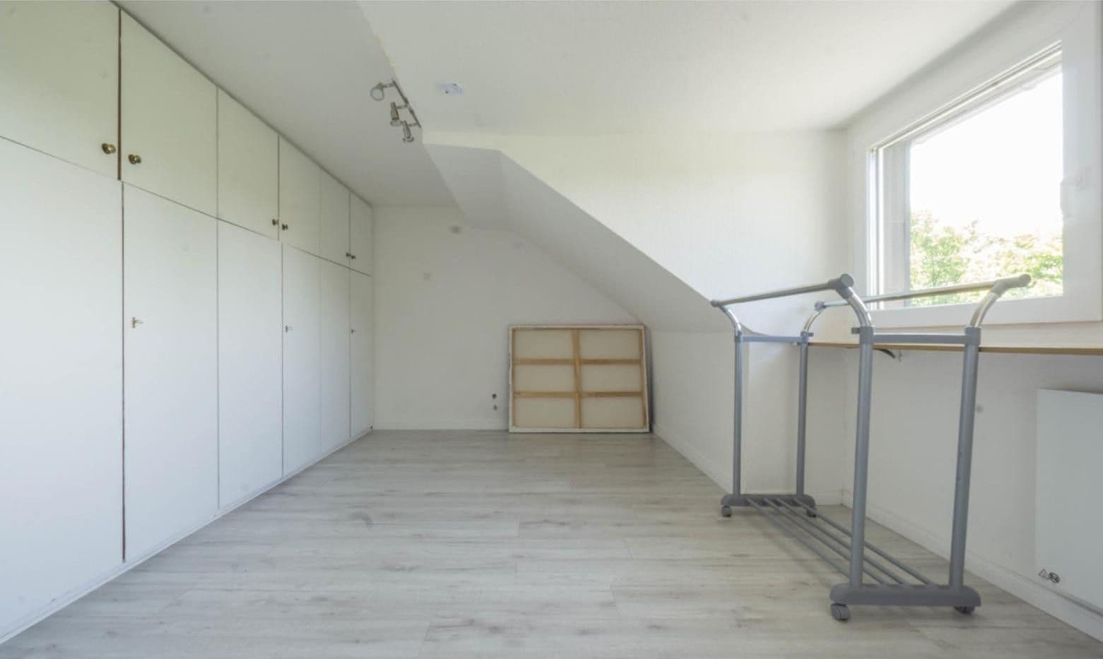 Prodej domu 147 m², pozemek 368 m², Kölner Straße 39, Neuss, Severní Porýní-Vestfálsko Prodej domu 147 m², pozemek 368 m², Kölner Straße 39, Neuss, Severní Porýní-Vestfálsko