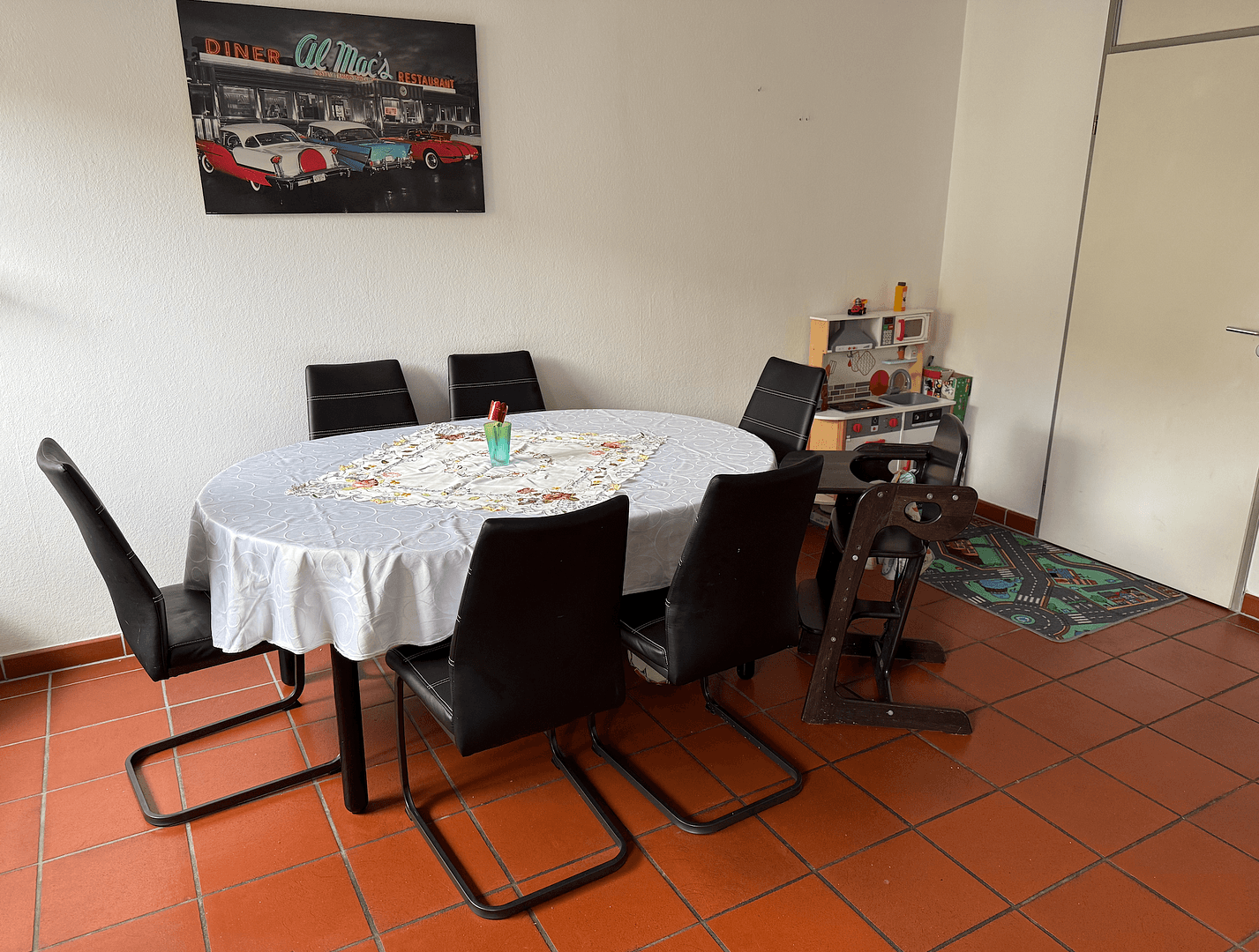 Prodej bytu 3+1 105 m², Hürth, Severní Porýní-Vestfálsko Prodej bytu 3+1 105 m², Hürth, Severní Porýní-Vestfálsko