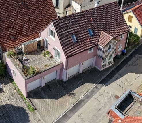 Prodej domu 189 m², pozemek 301 m², Merklingen, Bádensko-Württembersko Prodej domu 189 m², pozemek 301 m², Merklingen, Bádensko-Württembersko