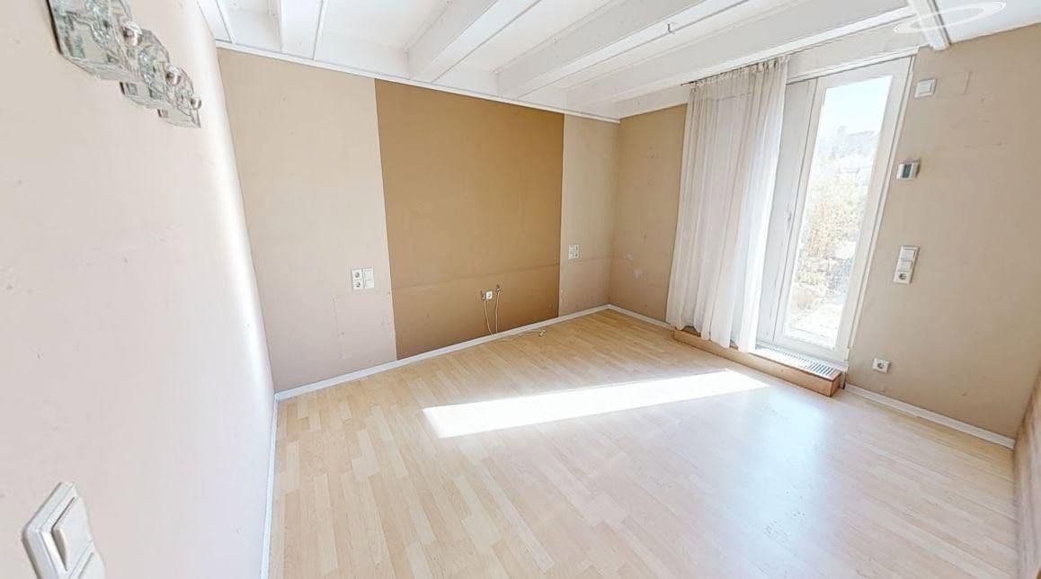 Prodej domu 189 m², pozemek 301 m², Merklingen, Bádensko-Württembersko Prodej domu 189 m², pozemek 301 m², Merklingen, Bádensko-Württembersko