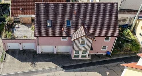 Prodej domu 189 m², pozemek 301 m², Merklingen, Bádensko-Württembersko Prodej domu 189 m², pozemek 301 m², Merklingen, Bádensko-Württembersko