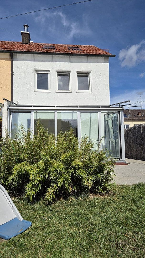 Prodej domu 110 m², pozemek 206 m², Augsburg, Bavorsko Prodej domu 110 m², pozemek 206 m², Augsburg, Bavorsko