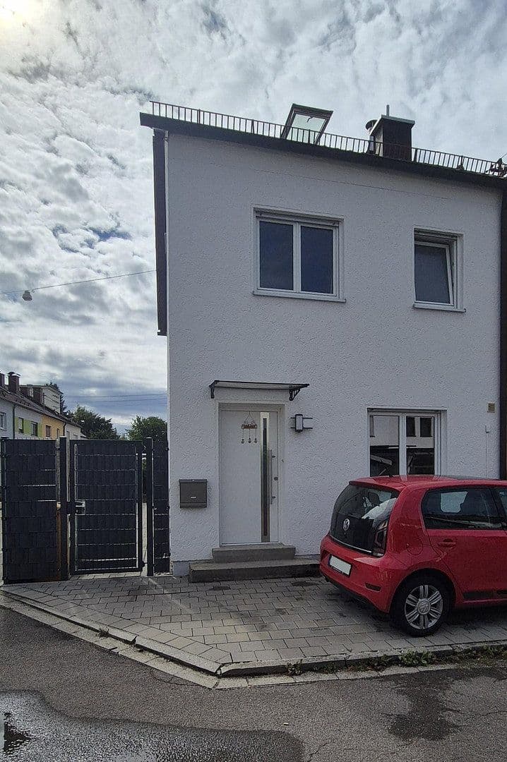 Prodej domu 110 m², pozemek 206 m², Augsburg, Bavorsko Prodej domu 110 m², pozemek 206 m², Augsburg, Bavorsko