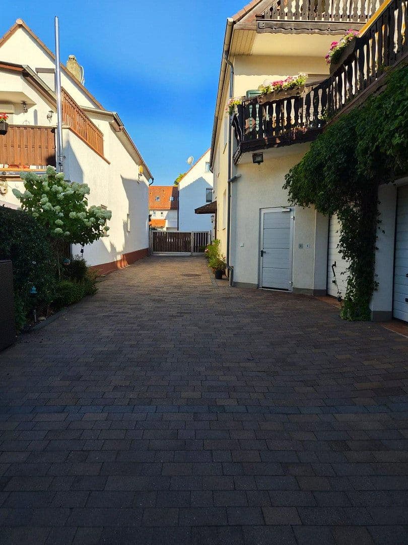 Prodej domu 90 m², pozemek 244 m², Bad Homburg vor der Höhe, Hessen Prodej domu 90 m², pozemek 244 m², Bad Homburg vor der Höhe, Hessen