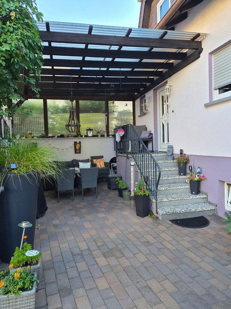 Prodej domu 90 m², pozemek 244 m², Bad Homburg vor der Höhe, Hessen Prodej domu 90 m², pozemek 244 m², Bad Homburg vor der Höhe, Hessen