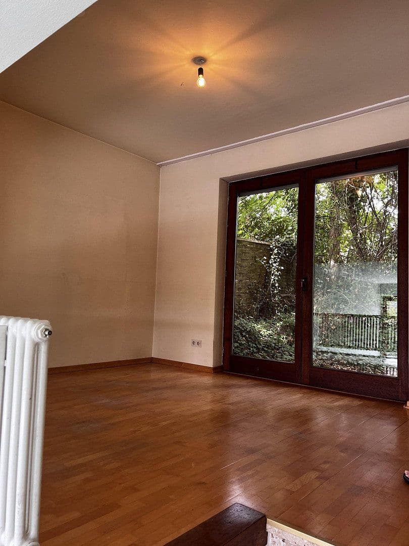 Pronájem domu 140 m², pozemek 345 m², Bad Schwalbach, Hessen Pronájem domu 140 m², pozemek 345 m², Bad Schwalbach, Hessen