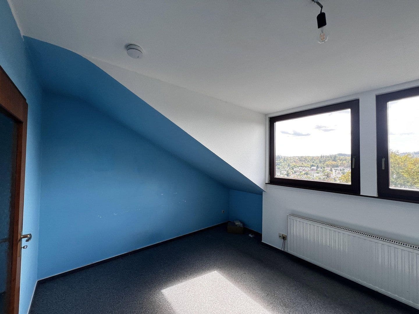 Pronájem domu 140 m², pozemek 345 m², Bad Schwalbach, Hessen Pronájem domu 140 m², pozemek 345 m², Bad Schwalbach, Hessen