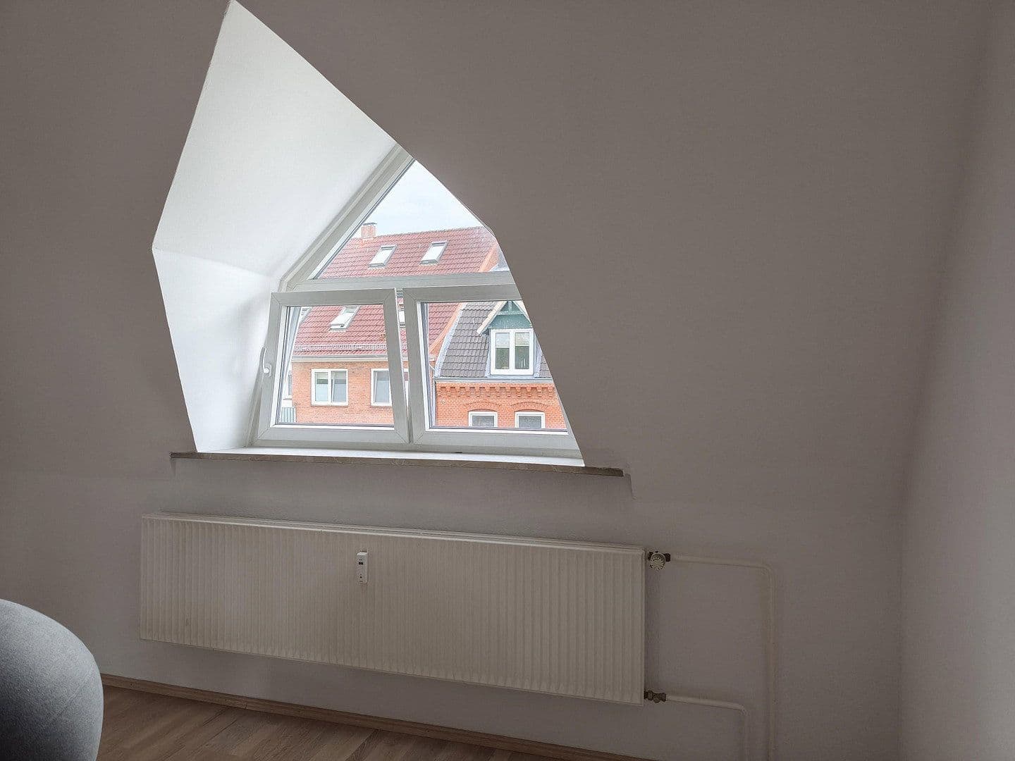 Pronájem bytu 2+1 59 m², Saarbrückenstrasse 178, Kiel, Šlesvicko-Holštýnsko Pronájem bytu 2+1 59 m², Saarbrückenstrasse 178, Kiel, Šlesvicko-Holštýnsko