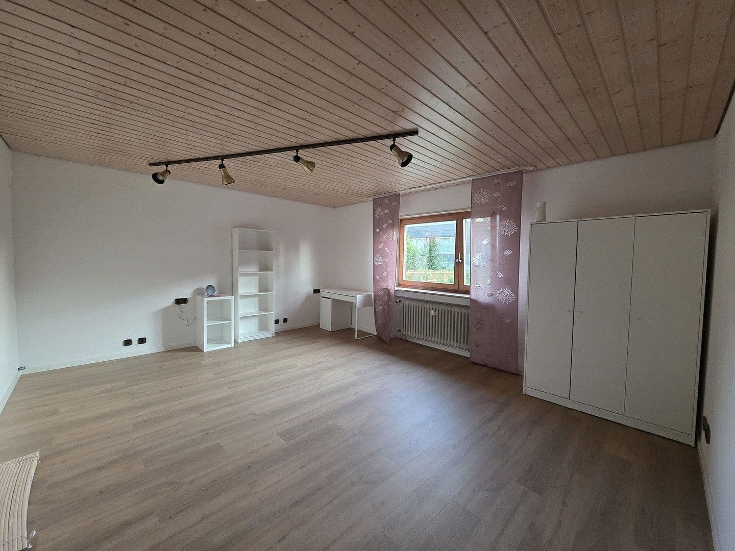 Pronájem bytu 18 m², Tübingen, Bádensko-Württembersko Pronájem bytu 18 m², Tübingen, Bádensko-Württembersko