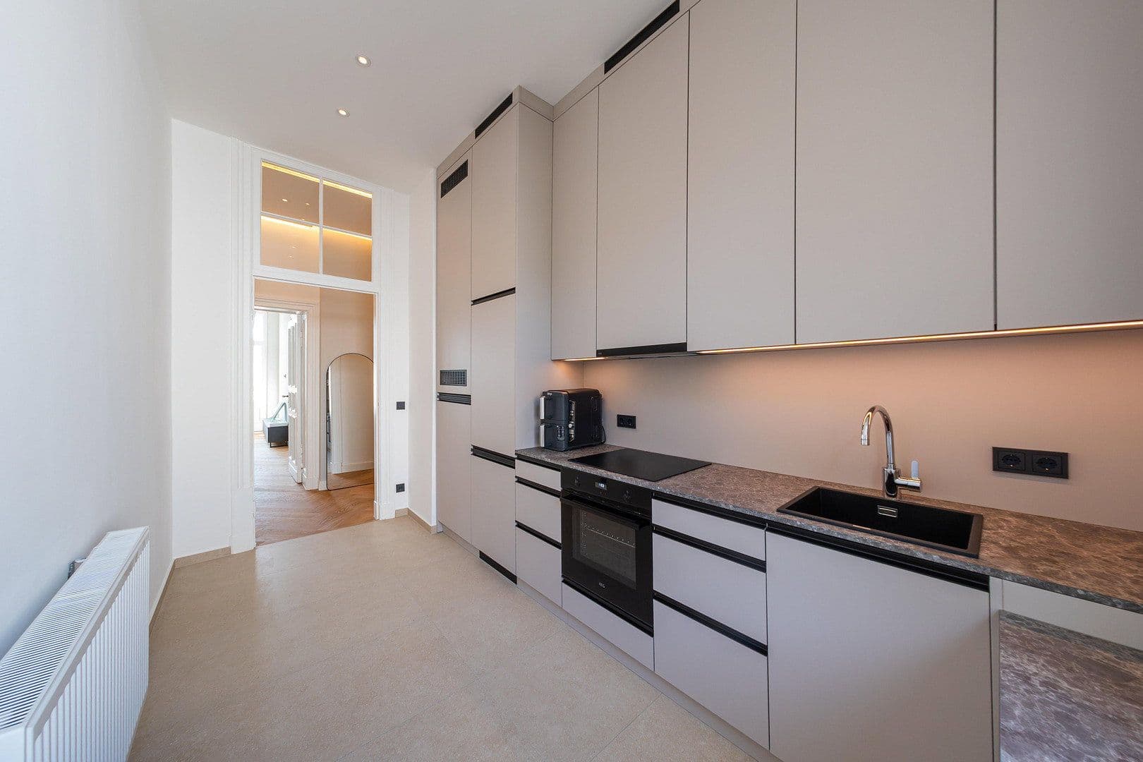 Prodej bytu 3+1 96 m², Berlin, Berlín Prodej bytu 3+1 96 m², Berlin, Berlín