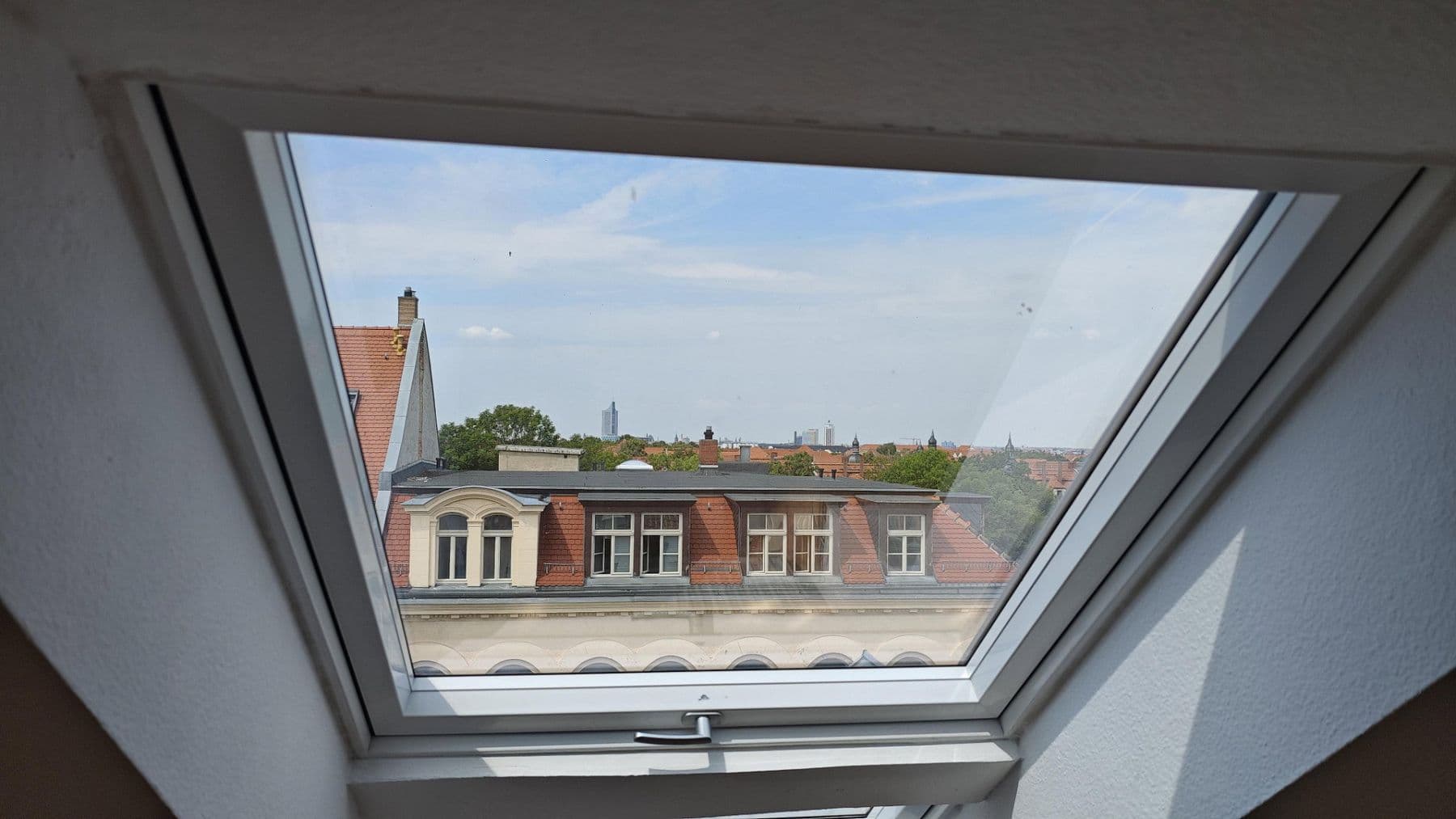 Prodej bytu 3+1 98 m², Schönbachstraße 88, Leipzig, Sasko Prodej bytu 3+1 98 m², Schönbachstraße 88, Leipzig, Sasko
