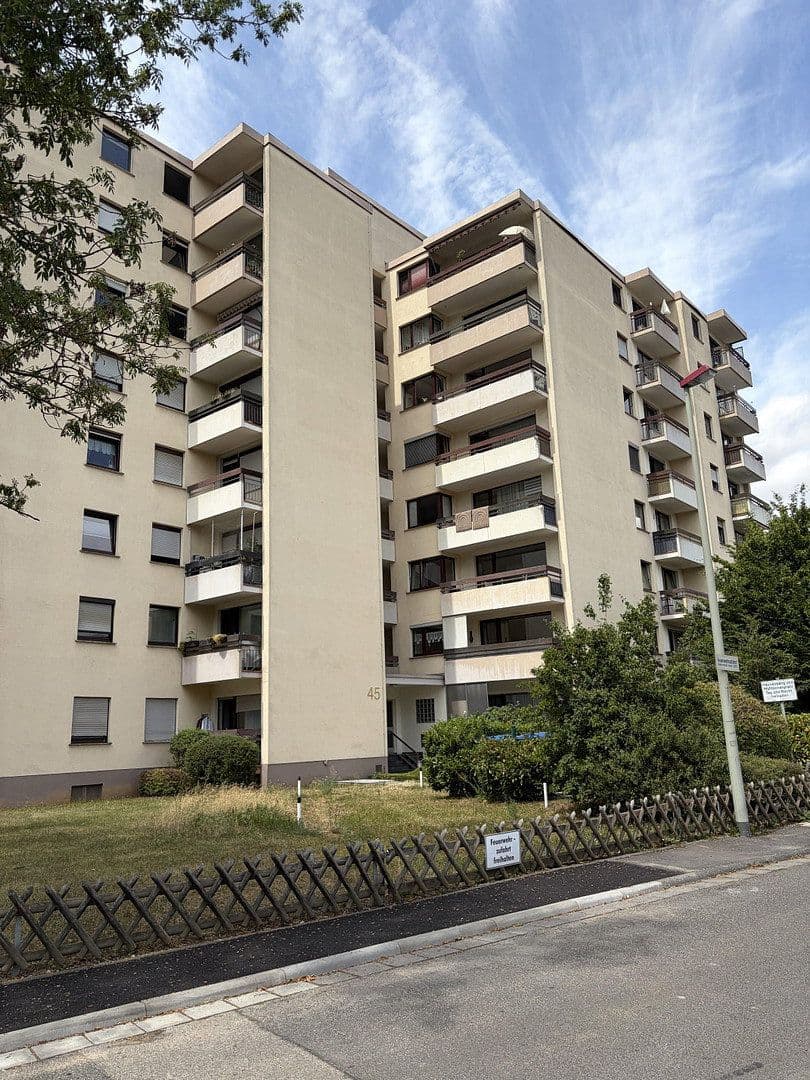 Prodej bytu 2+1 65 m², Am Weiher 45, Hochheim, Hessen Prodej bytu 2+1 65 m², Am Weiher 45, Hochheim, Hessen